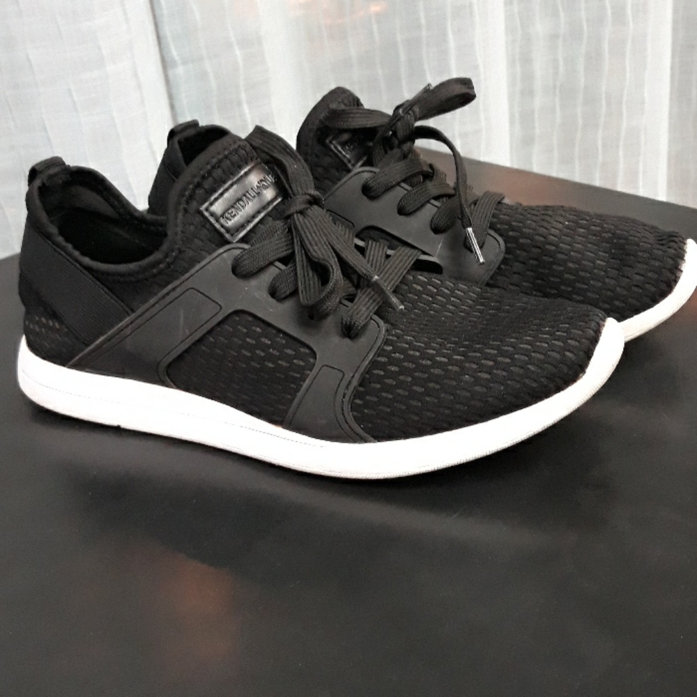 Kendall + Kylie Mesh Tennis Shoes 7